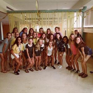 Meet your Posher, Ava